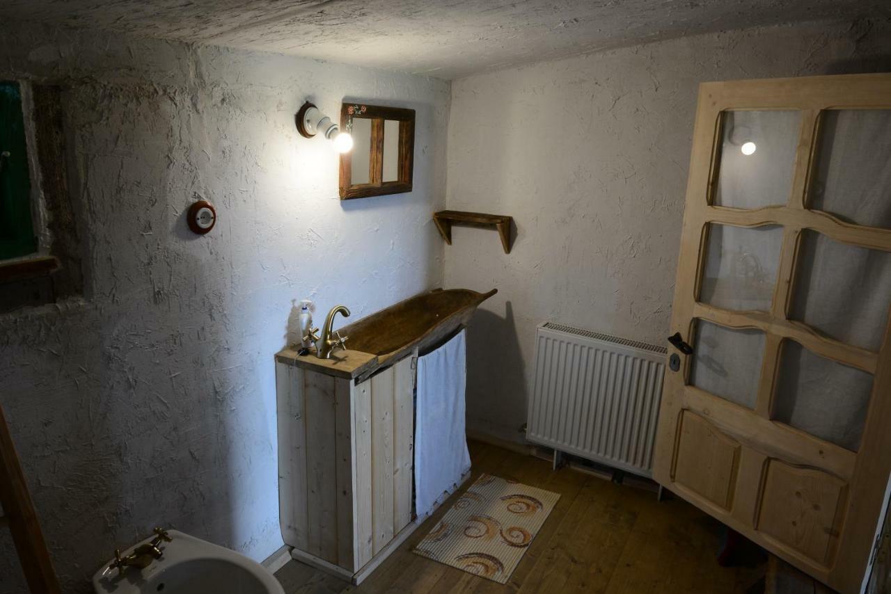 Casa Glod Guest House Glod  Bagian luar foto
