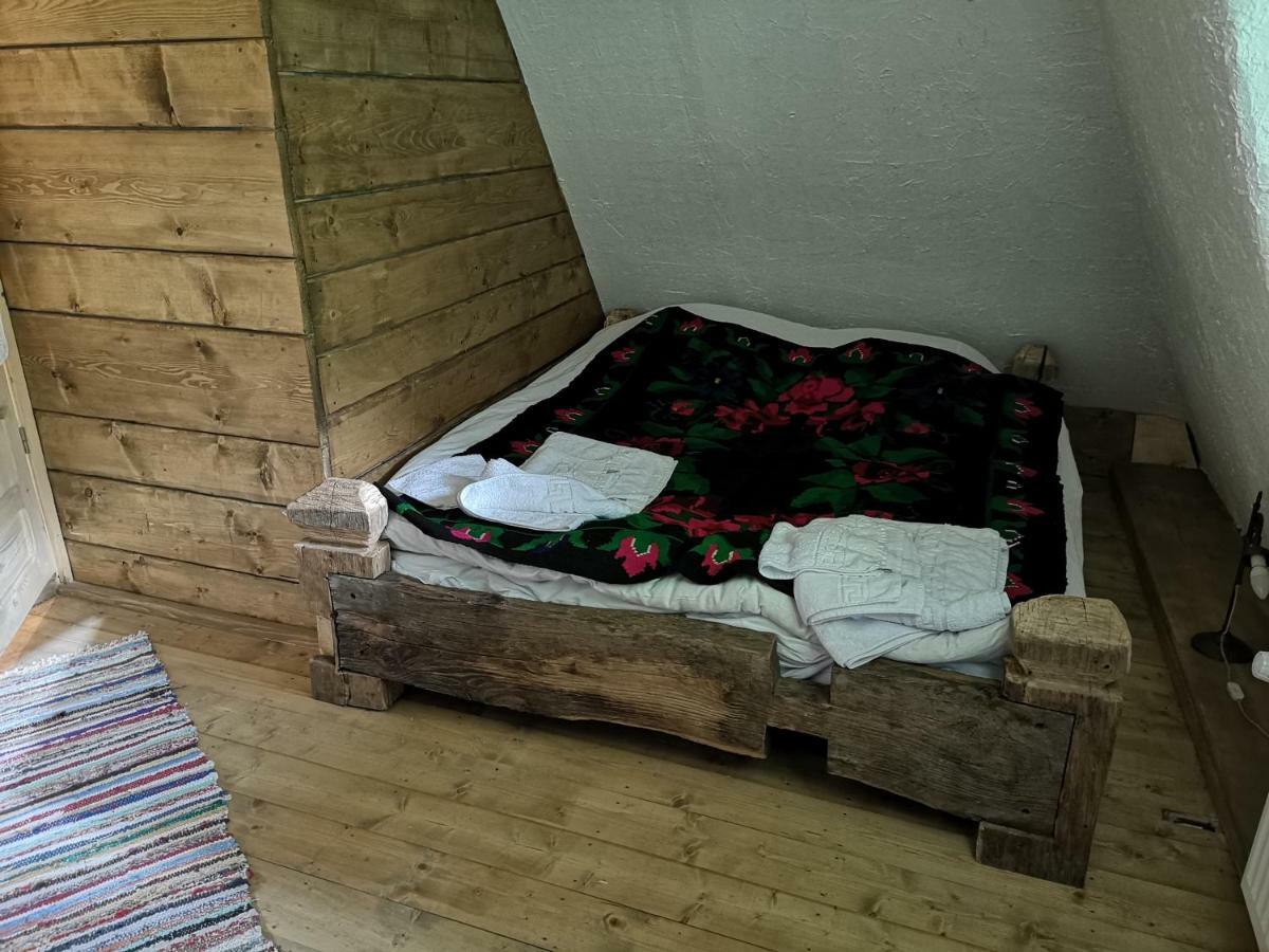 Casa Glod Guest House Glod  Bagian luar foto